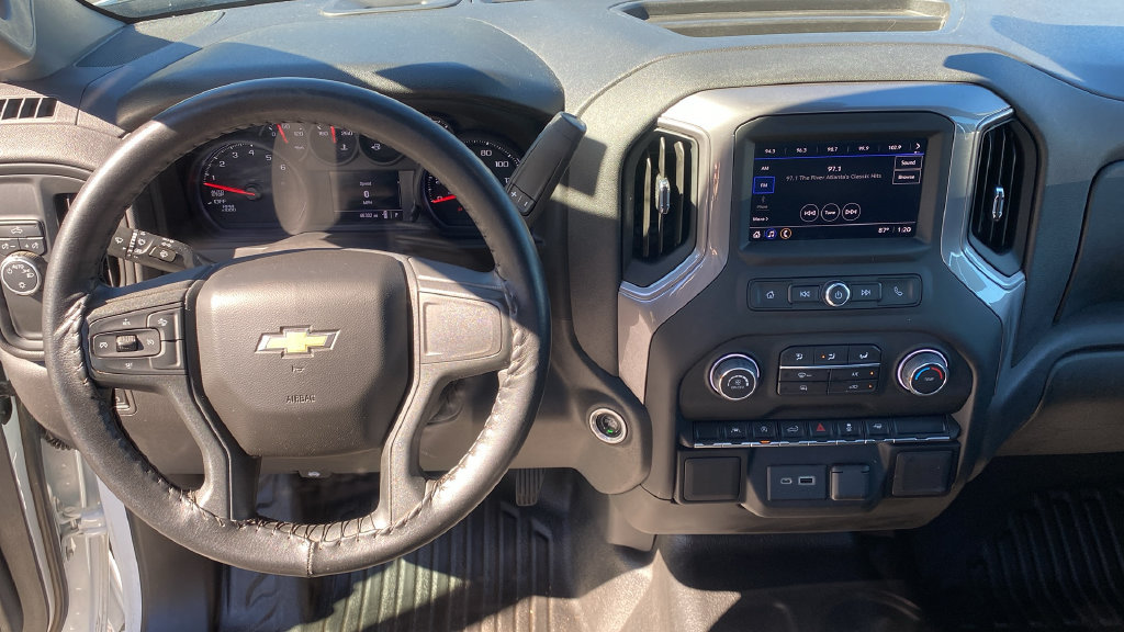 Used 2022 Chevrolet Silverado 1500 W/T RWD image 17