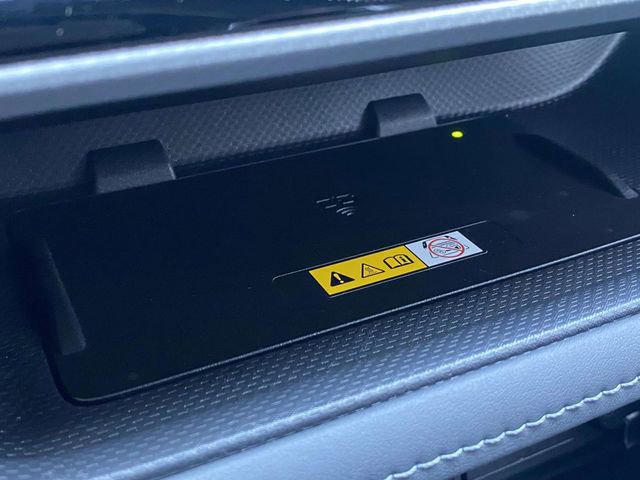 Used 2023 Toyota Highlander Platinum FWD image 33