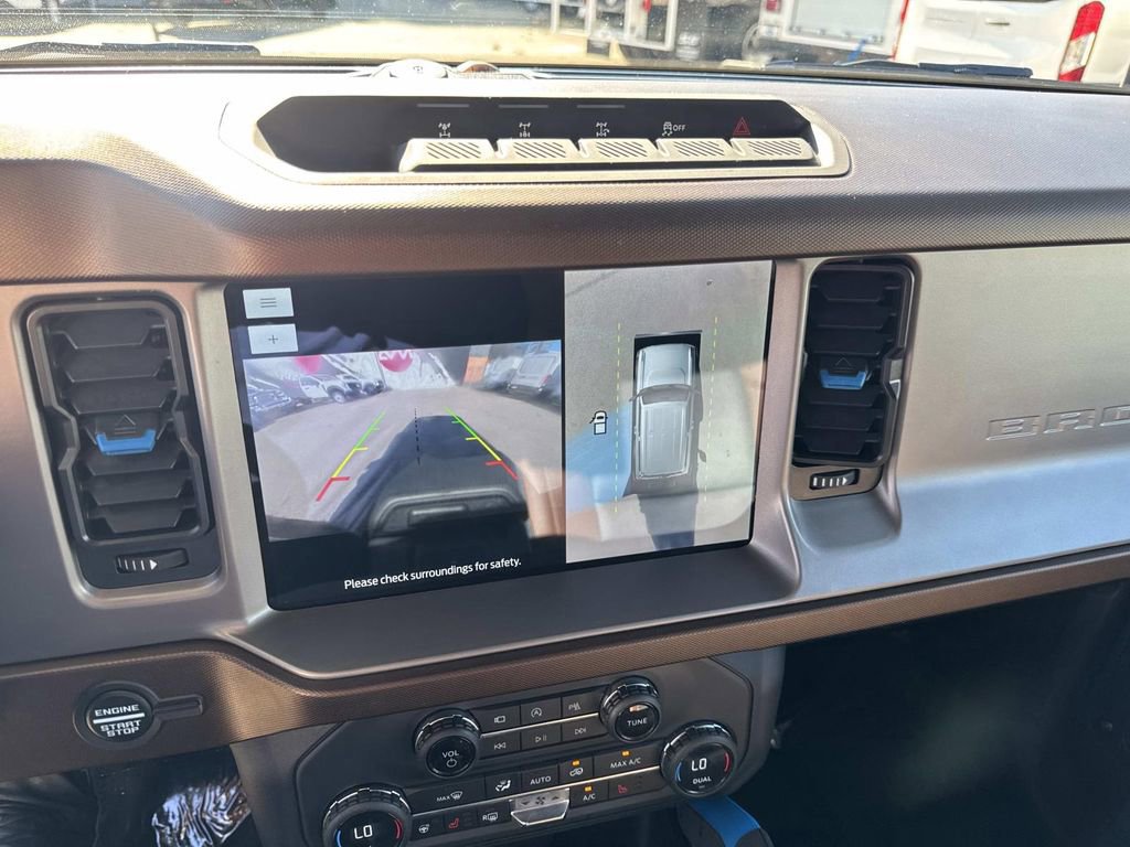 Certified 2021 Ford Bronco Outer Banks w/ Sasquatch Package image 25