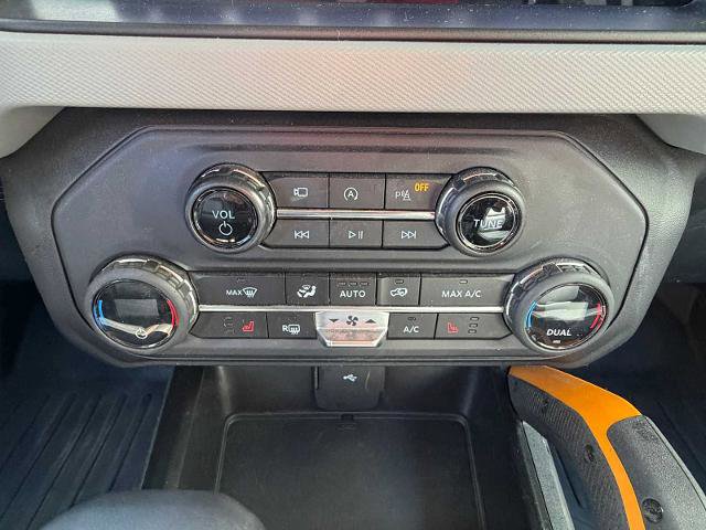 Certified 2023 Ford Bronco Badlands w/ Sasquatch Package AWD/4WD image 17