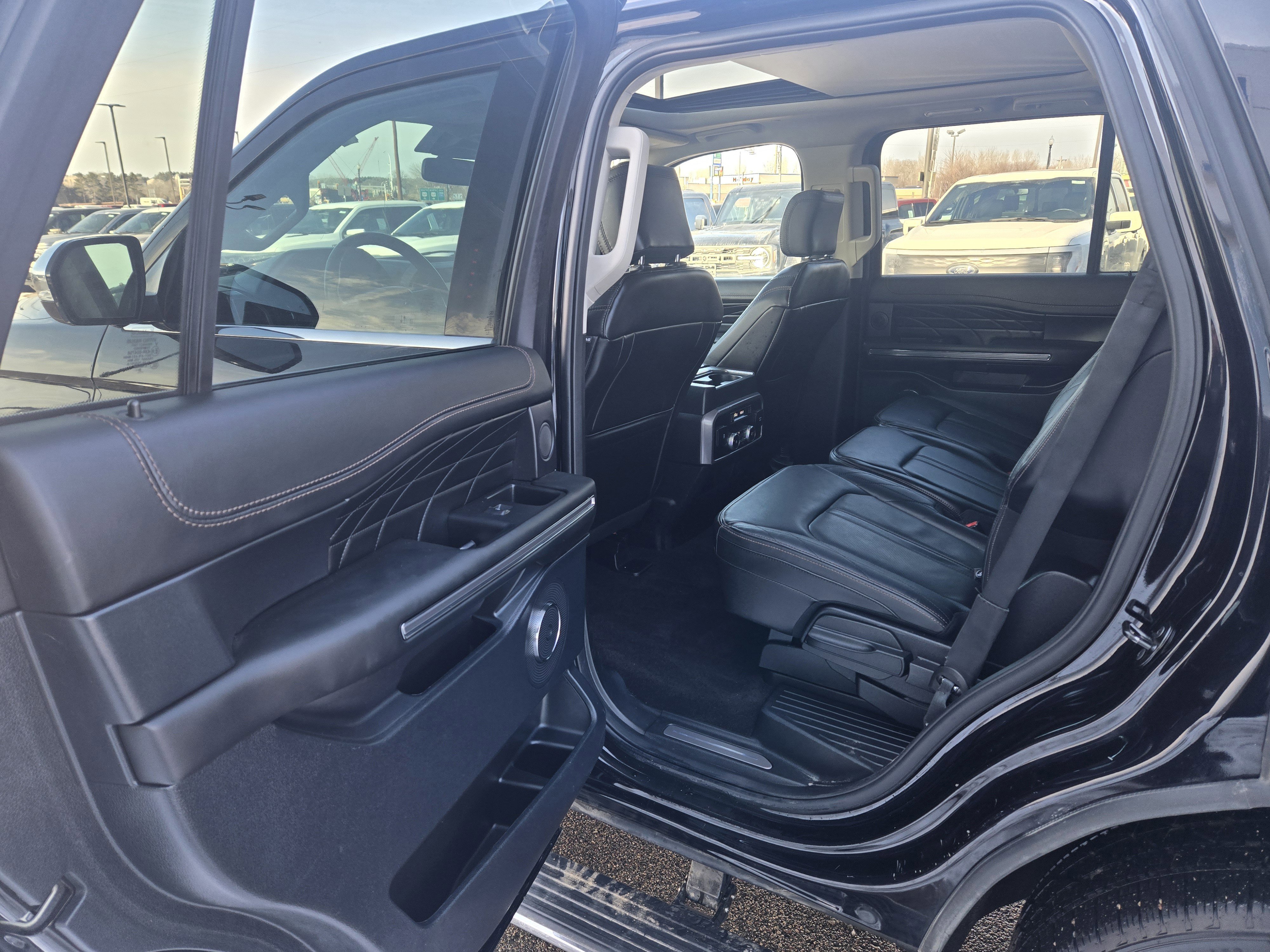 Certified 2021 Ford Expedition Platinum image 15
