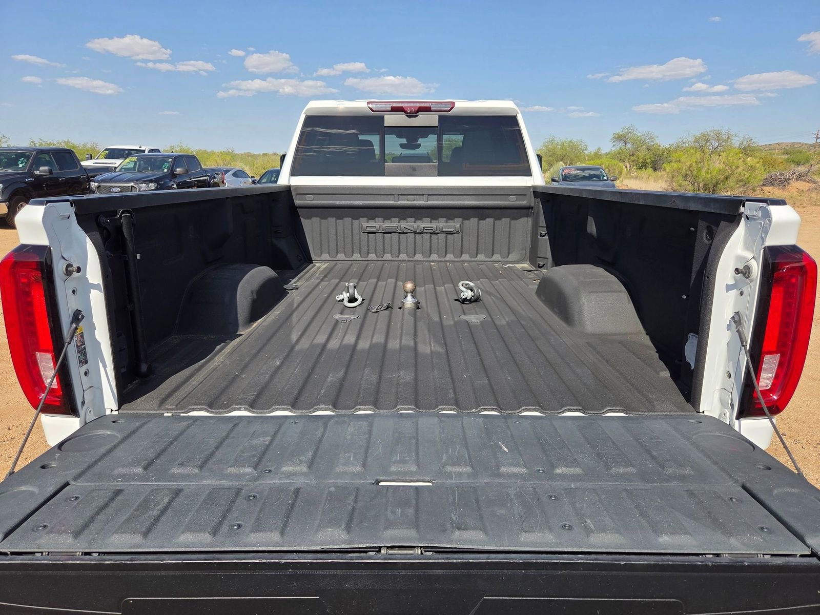 Used 2022 GMC Sierra 3500 Denali w/ Denali Ultimate Package AWD/4WD image 6