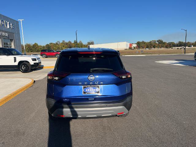 Used 2023 Nissan Rogue SV FWD image 6