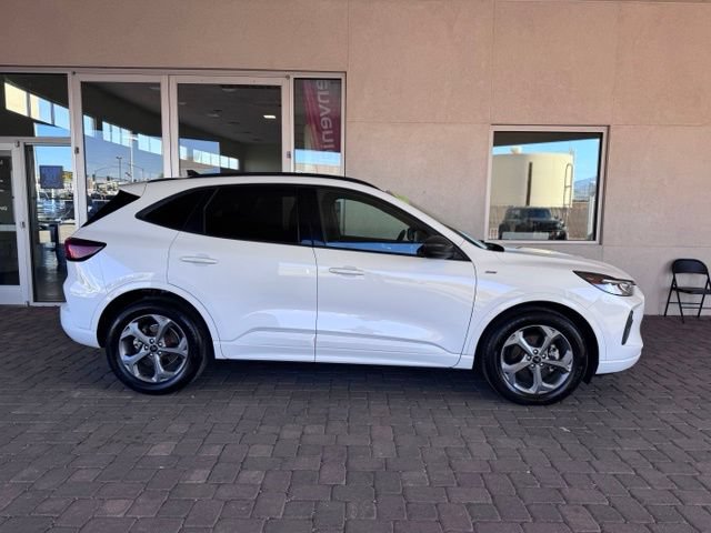 Certified 2023 Ford Escape ST-Line FWD image 6