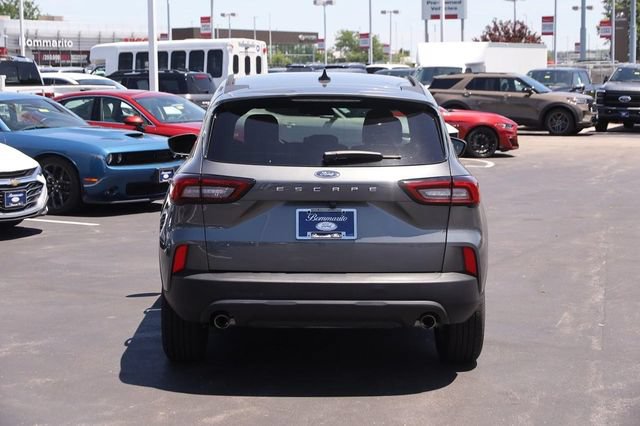 Certified 2025 Ford Escape ST-Line FWD image 6
