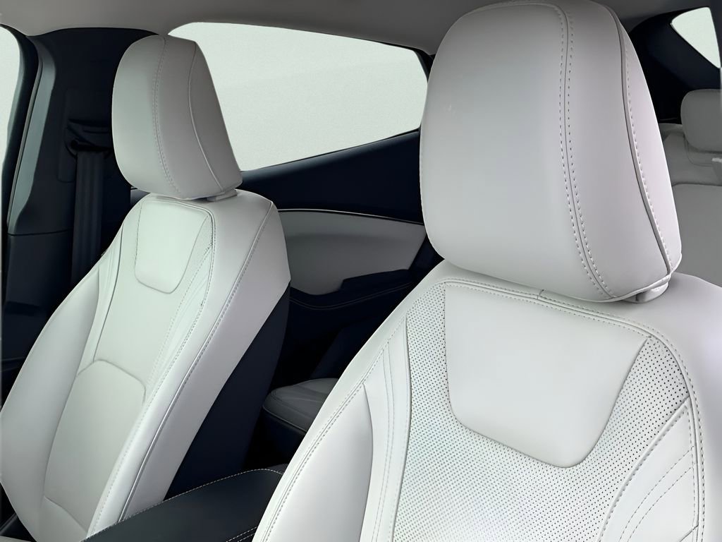 Certified 2025 Ford Mustang Mach-E Premium image 26