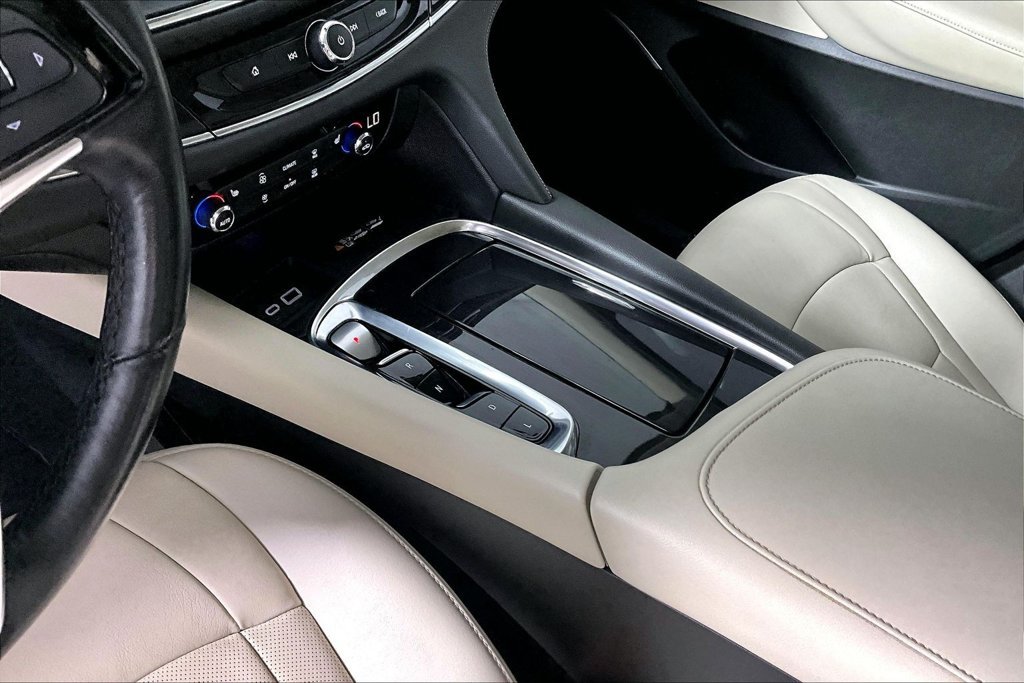Used 2024 Buick Enclave Essence w/ Technology Package FWD image 17