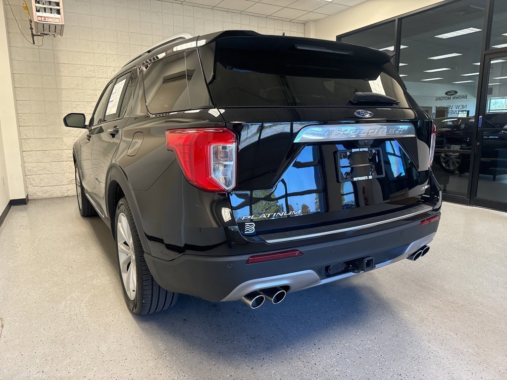 Certified 2024 Ford Explorer Platinum w/ Technology Package image 3