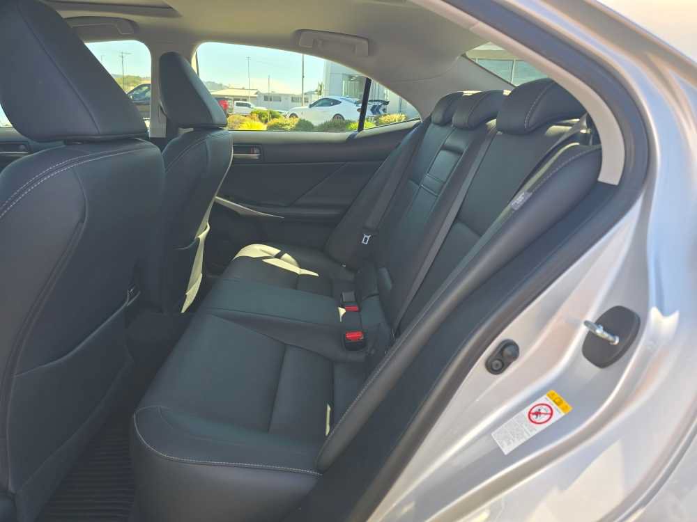 Used 2017 Lexus IS 200t RWD image 16