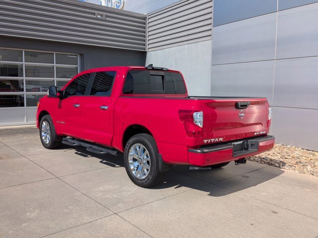 Used 2024 Nissan Titan SV w/ SV Convenience Package AWD/4WD image 6