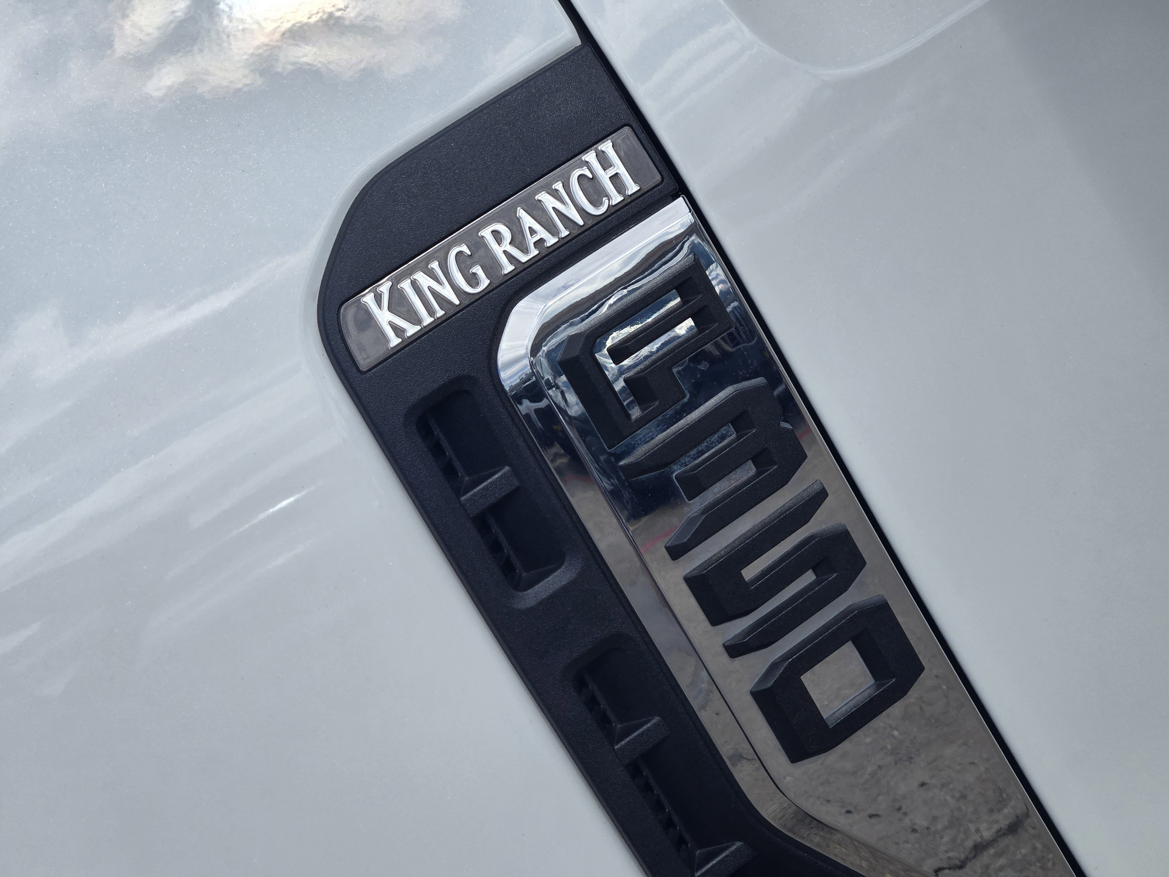 Certified 2024 Ford F350 King Ranch w/ FX4 Off-Road Package image 8