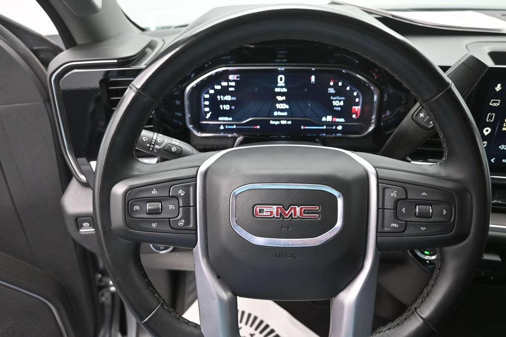 Used 2025 GMC Sierra 1500 SLT AWD/4WD image 3