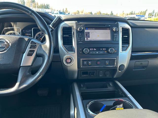 Used 2017 Nissan Titan SV image 24