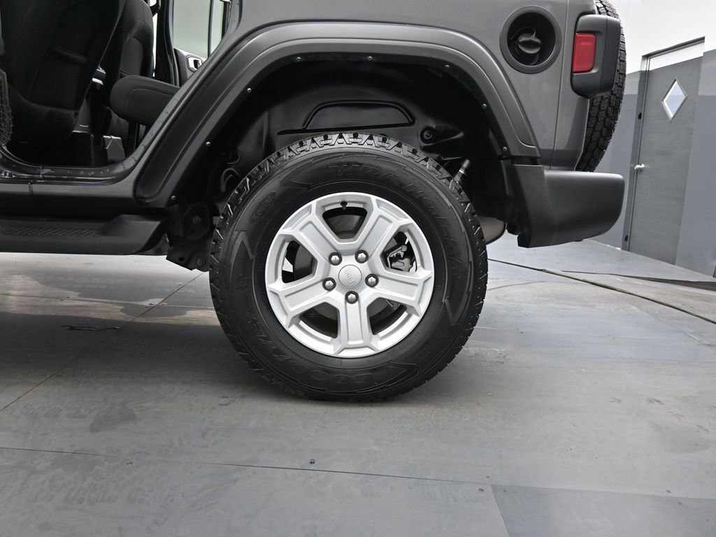 Used 2022 Jeep Wrangler Unlimited Sport image 19