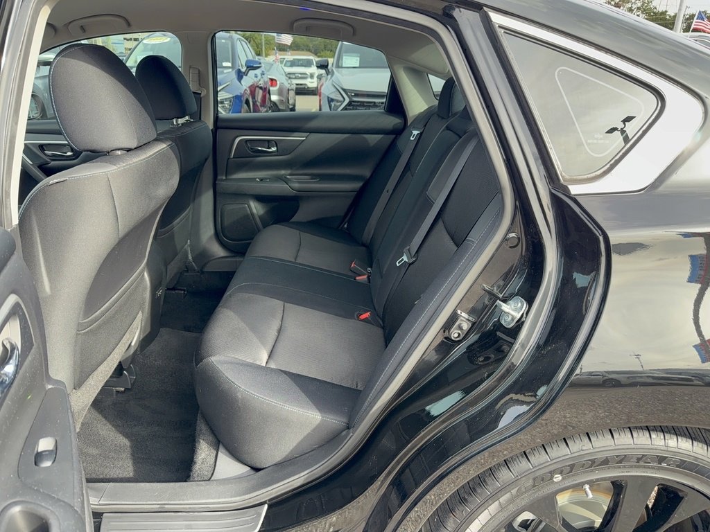 Used 2017 Nissan Altima 2.5 SR w/ Midnight Edition Package image 13