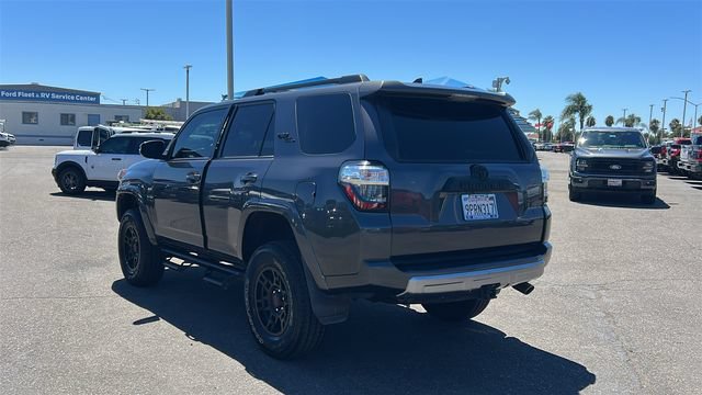 Used 2021 Toyota 4Runner TRD Off-Road Premium w/ Moonroof Package AWD/4WD image 5