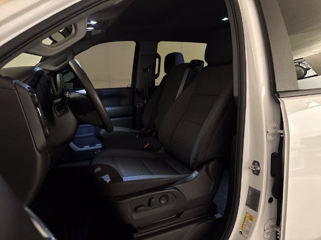 Used 2024 Chevrolet Silverado 2500 Custom w/ Custom Value Package AWD/4WD image 17