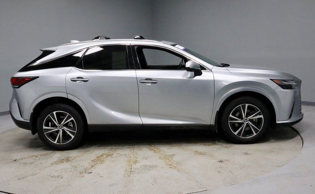 Used 2024 Lexus RX 350 Premium w/ Accessory Package (Z1) image 6