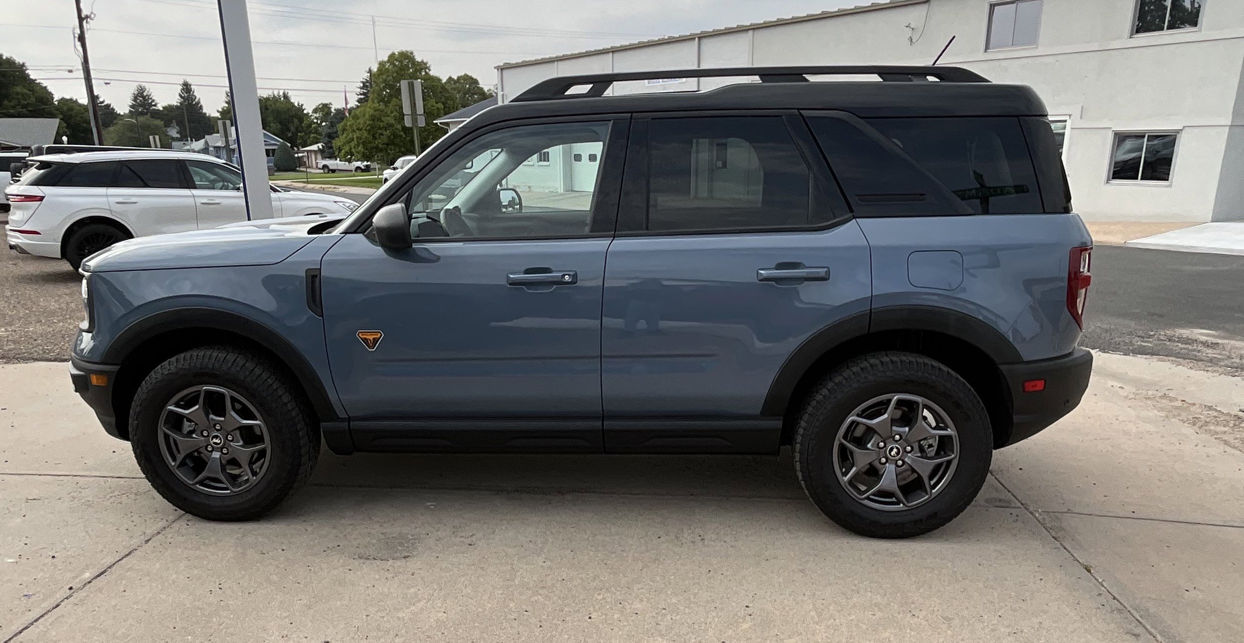 Certified 2024 Ford Bronco Sport Badlands w/ Premium Package image 2