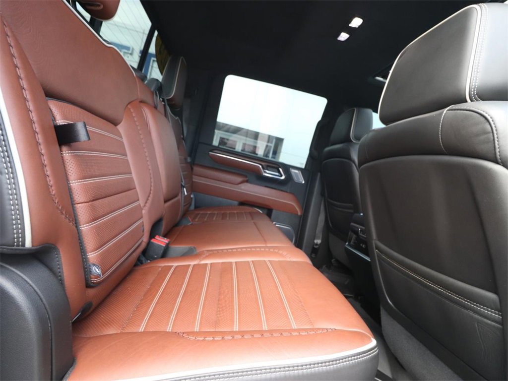 Used 2024 GMC Sierra 3500 Denali Ultimate image 22