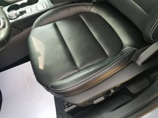 Certified 2022 Ford Escape SEL w/ Technology Package AWD/4WD image 13