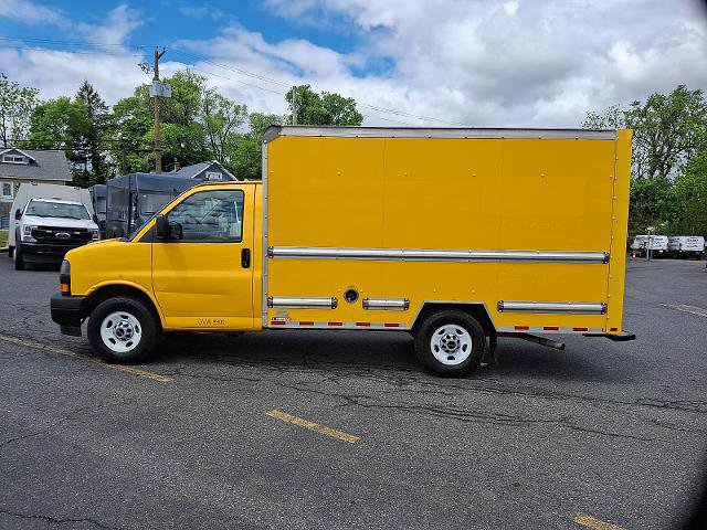 Used 2021 GMC Savana 3500 w/ Power Convenience Package RWD image 7