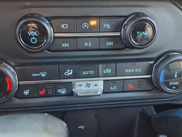 Certified 2022 Ford Bronco Wildtrak AWD/4WD image 3