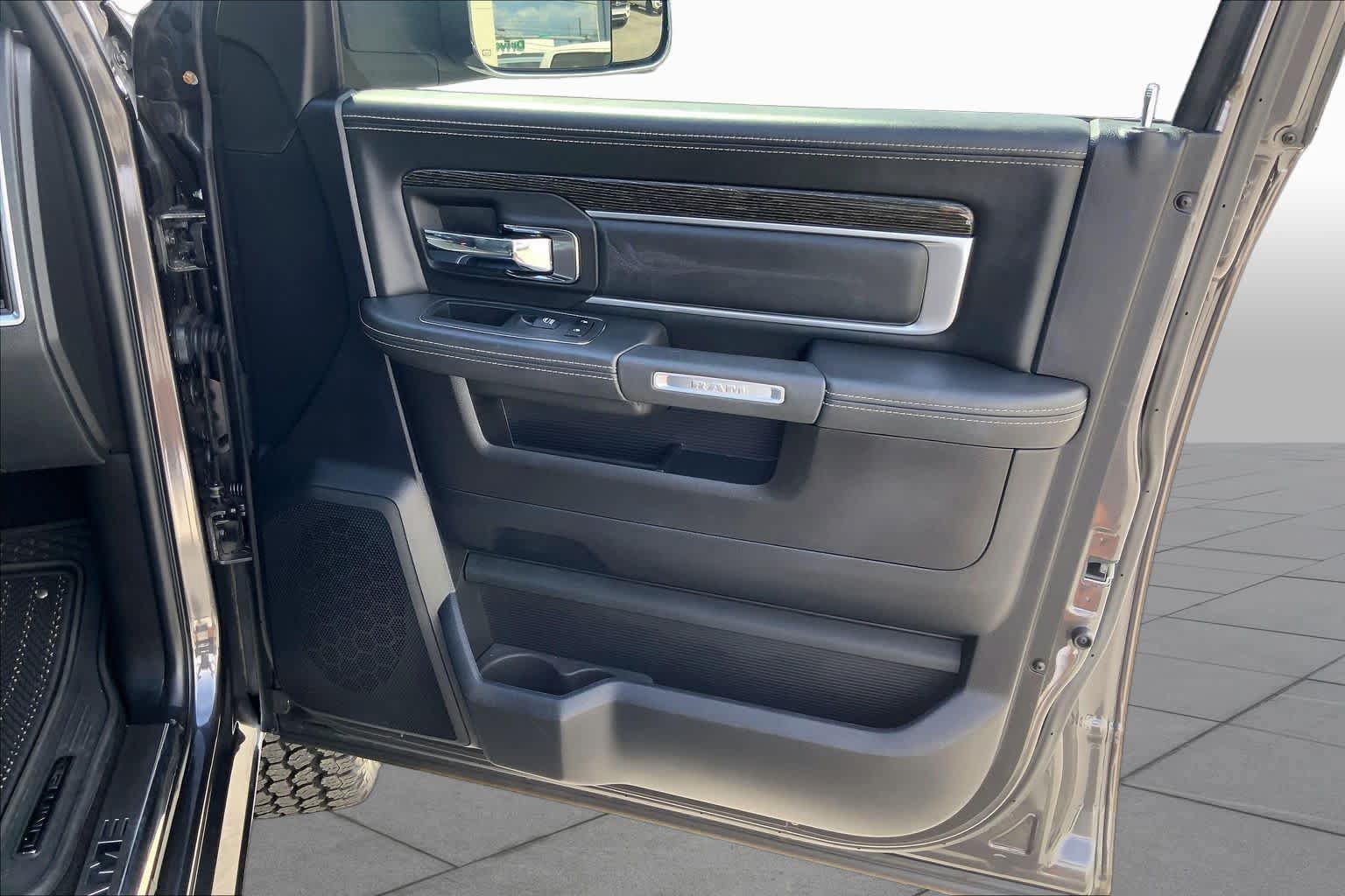 Used 2018 RAM 3500 Laramie Longhorn AWD/4WD image 23