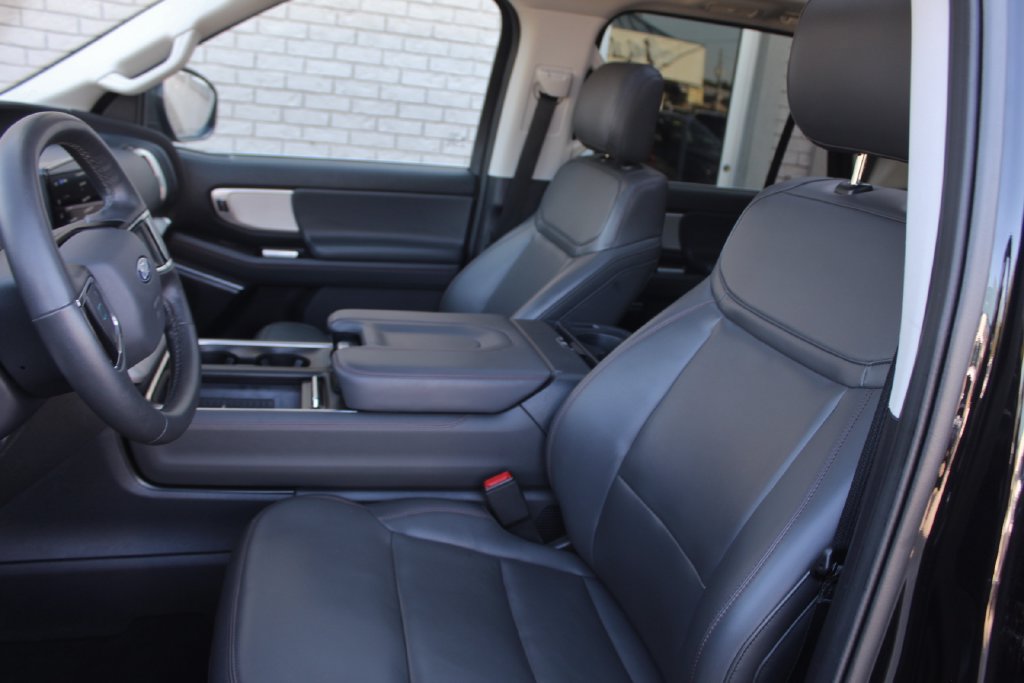 Certified 2025 Ford Expedition Active RWD image 13