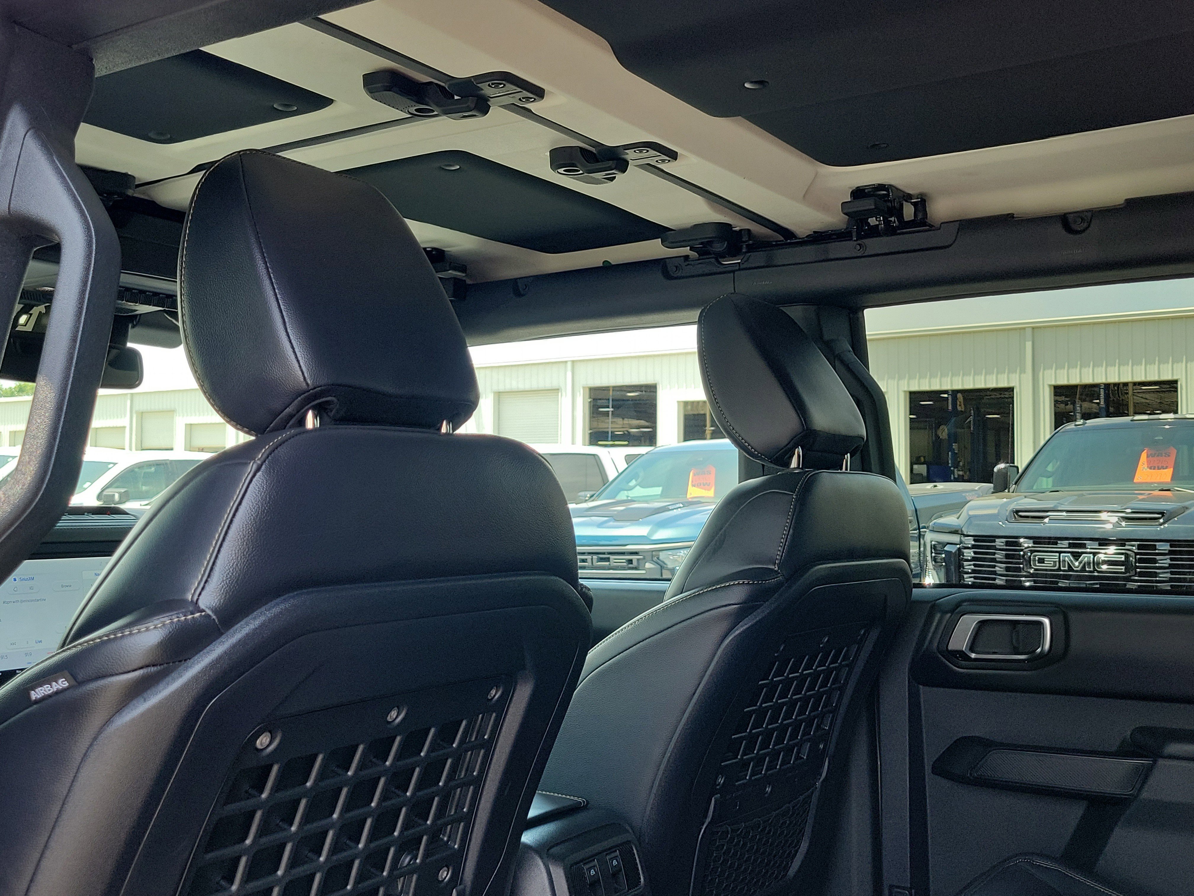 Certified 2025 Ford Bronco Badlands AWD/4WD image 12