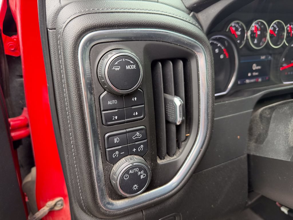 Used 2020 Chevrolet Silverado 1500 RST w/ Rally Edition AWD/4WD image 11