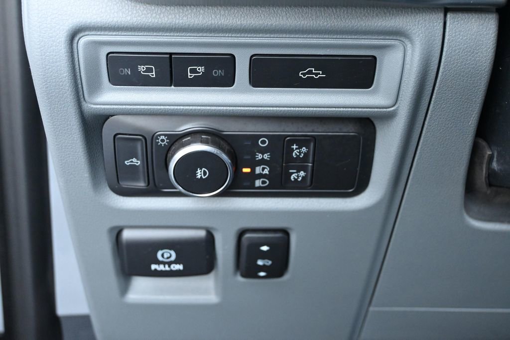 Certified 2021 Ford F150 Lariat w/ Equipment Group 502A High image 35