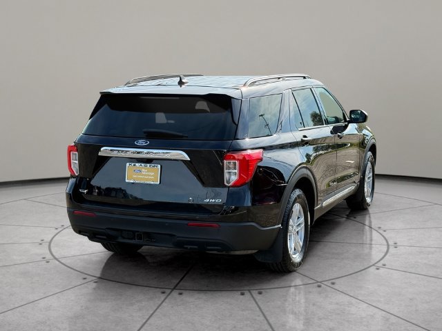Certified 2023 Ford Explorer XLT w/ Class IV Trailer Tow Package AWD/4WD image 11