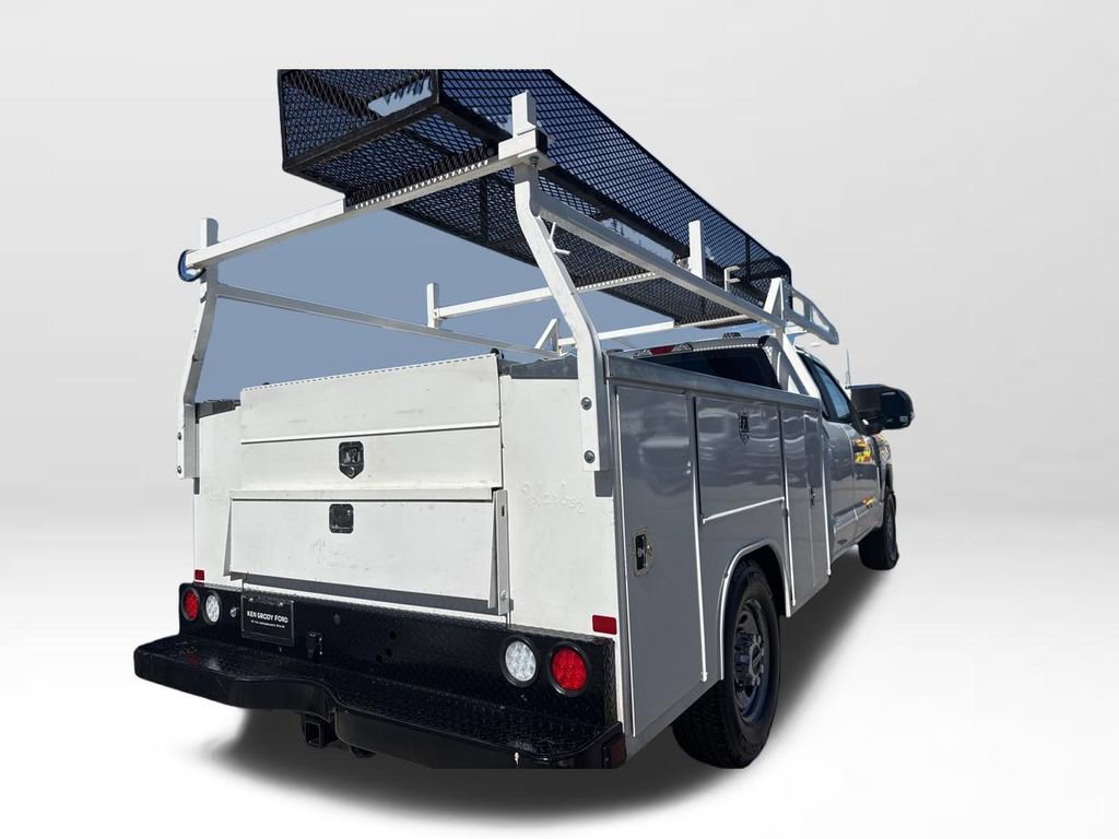 Certified 2023 Ford F250 XL w/ XL Chrome Package image 5