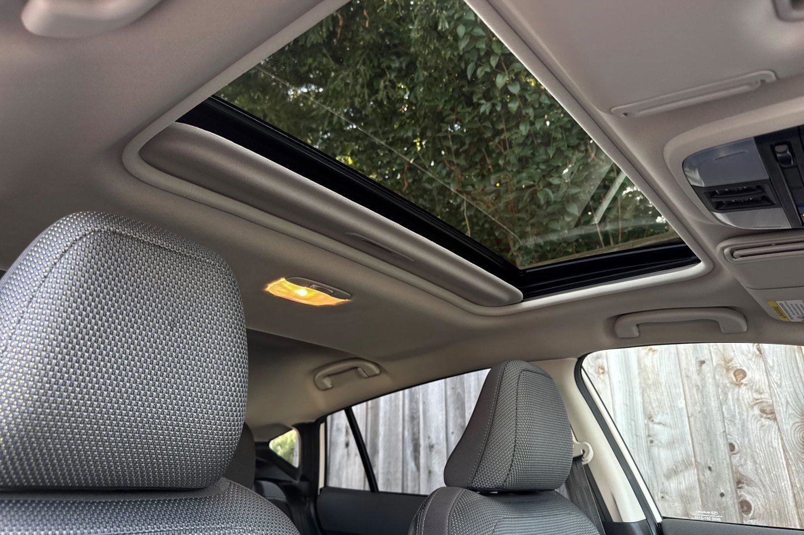 Used 2024 Subaru Crosstrek 2.0i Premium image 15