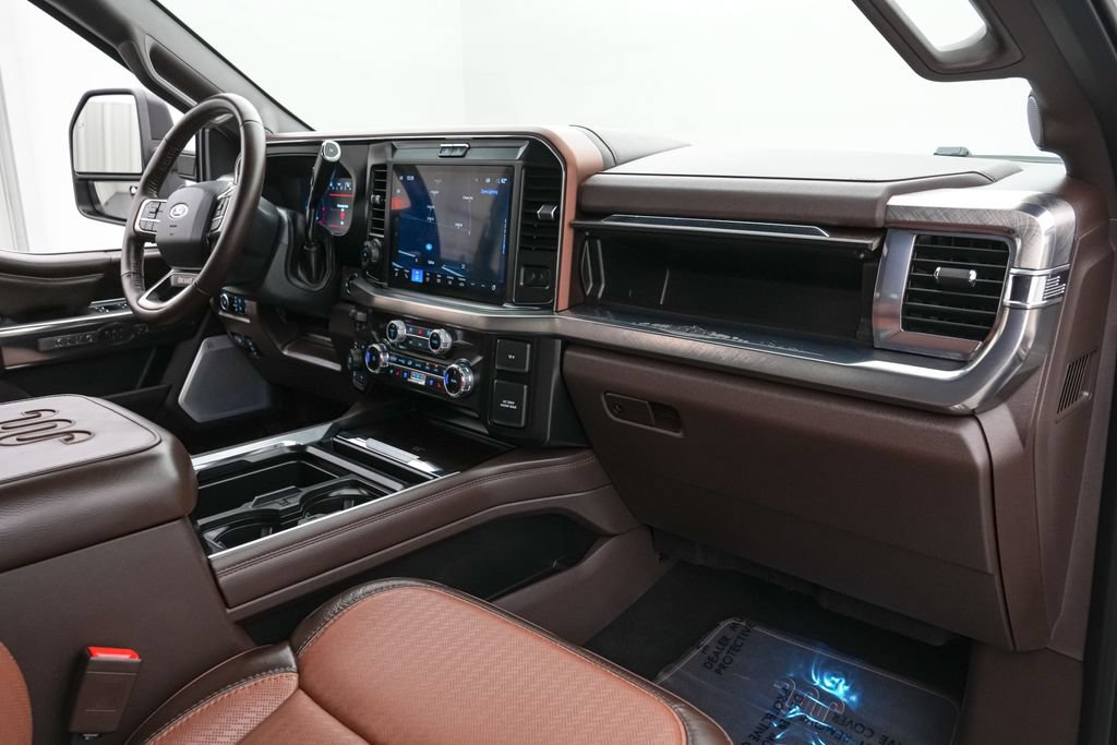 Certified 2025 Ford F250 King Ranch w/ FX4 Off-Road Package AWD/4WD image 27