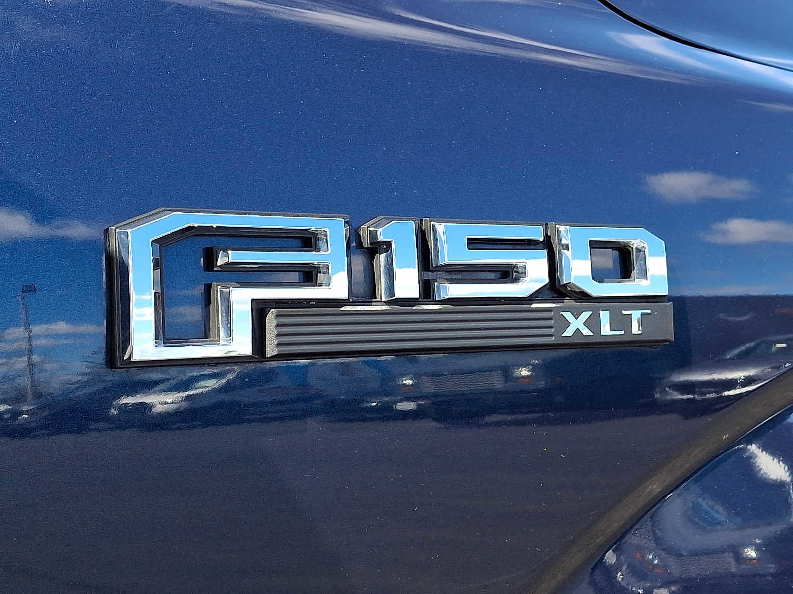 Certified 2018 Ford F150 XLT w/ Equipment Group 302A Luxury image 30