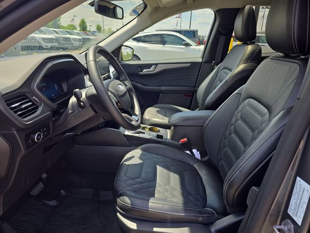 Certified 2024 Ford Escape Platinum w/ Premium Technology Package AWD/4WD image 14