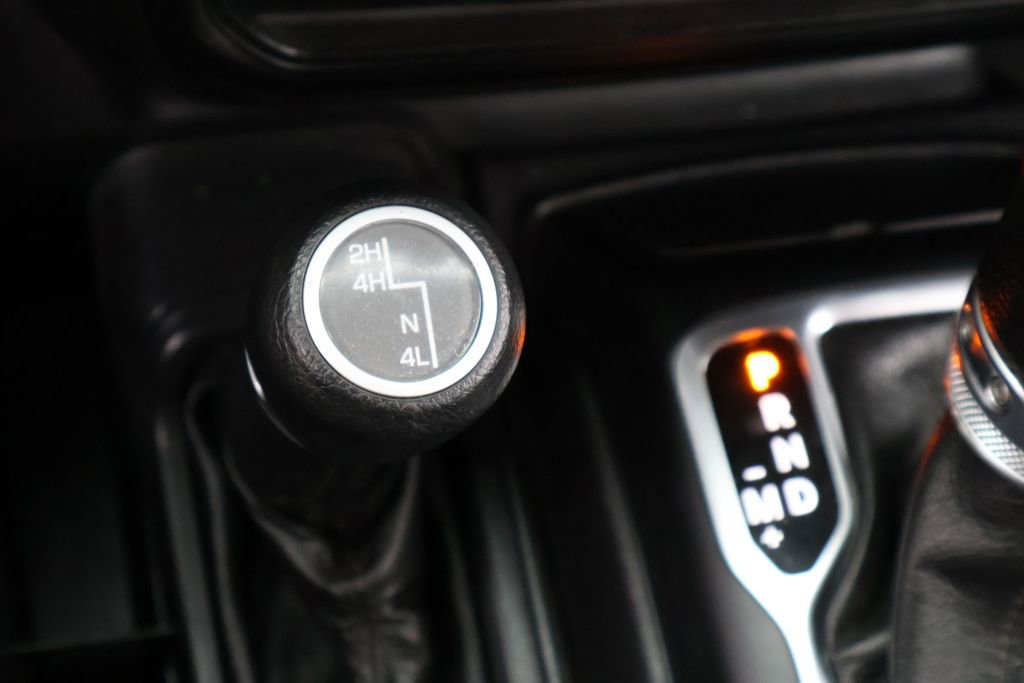 Used 2020 Jeep Wrangler Unlimited Sport AWD/4WD image 6