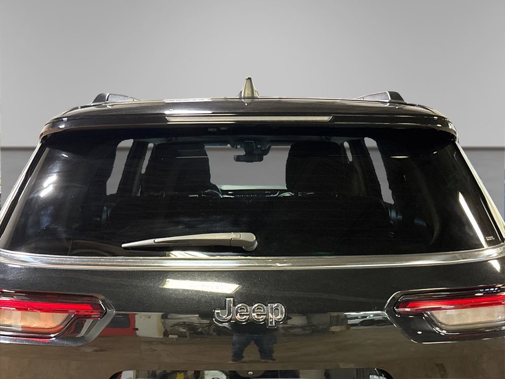 Used 2021 Jeep Grand Cherokee L Limited AWD/4WD image 17