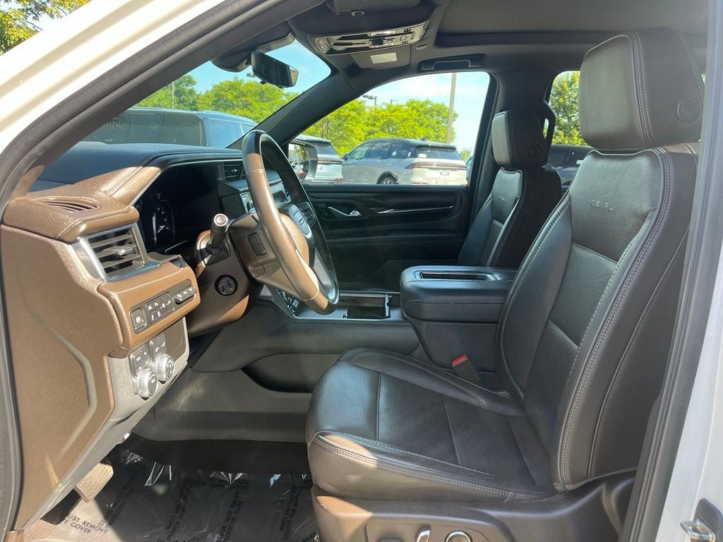 Used 2021 GMC Yukon XL Denali w/ Denali Premium Package AWD/4WD image 24