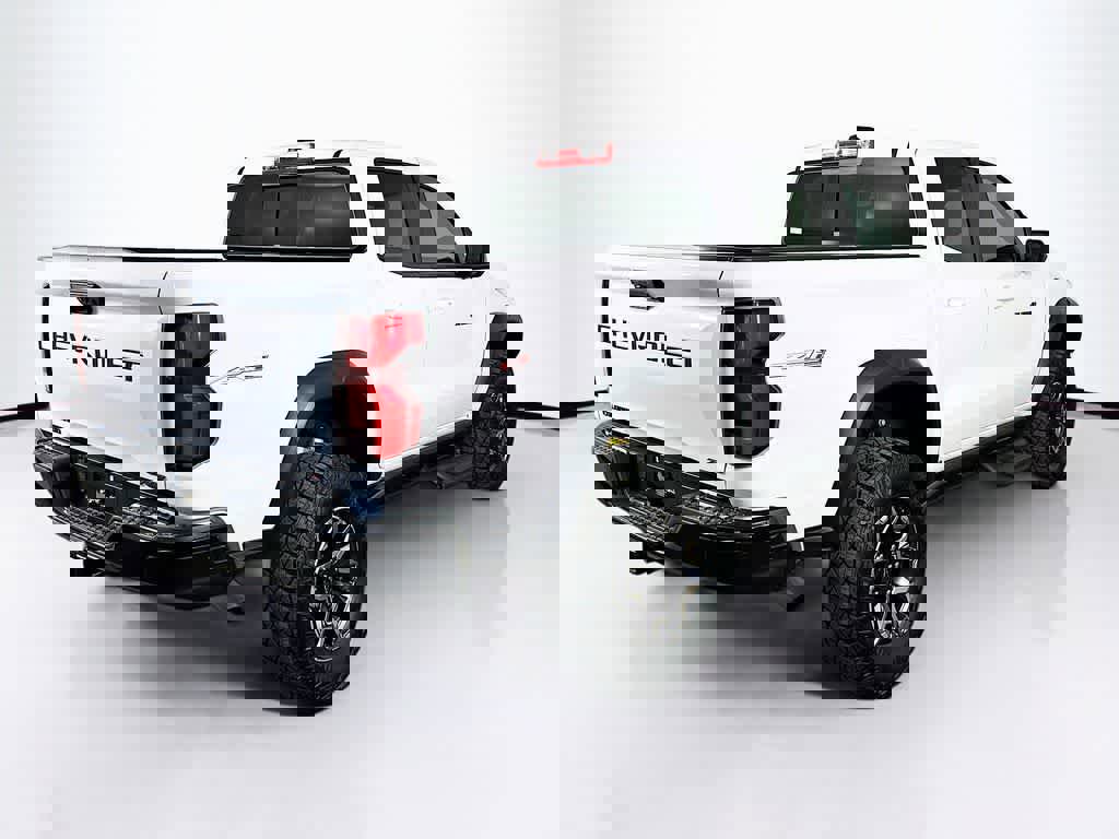 Used 2023 Chevrolet Colorado ZR2 image 24