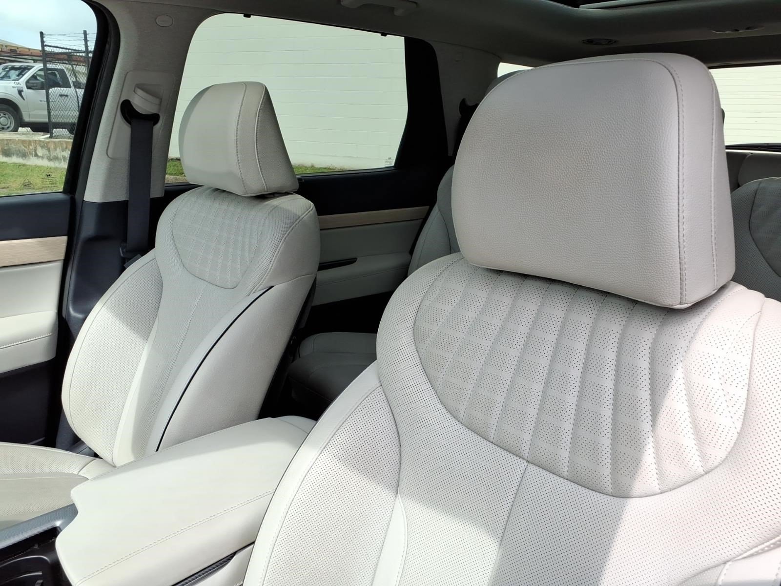 Used 2024 Hyundai Palisade Limited FWD image 14