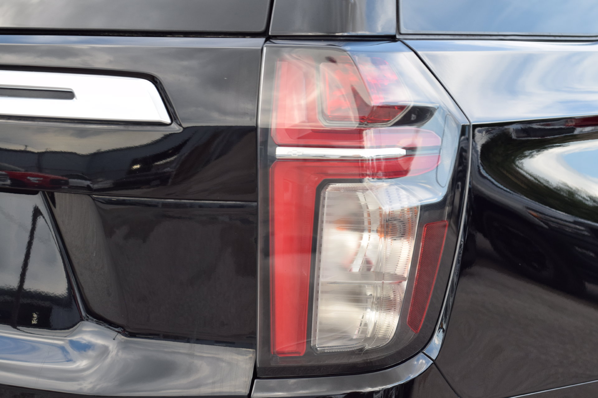 Used 2024 Chevrolet Tahoe High Country w/ Premium Package AWD/4WD image 20