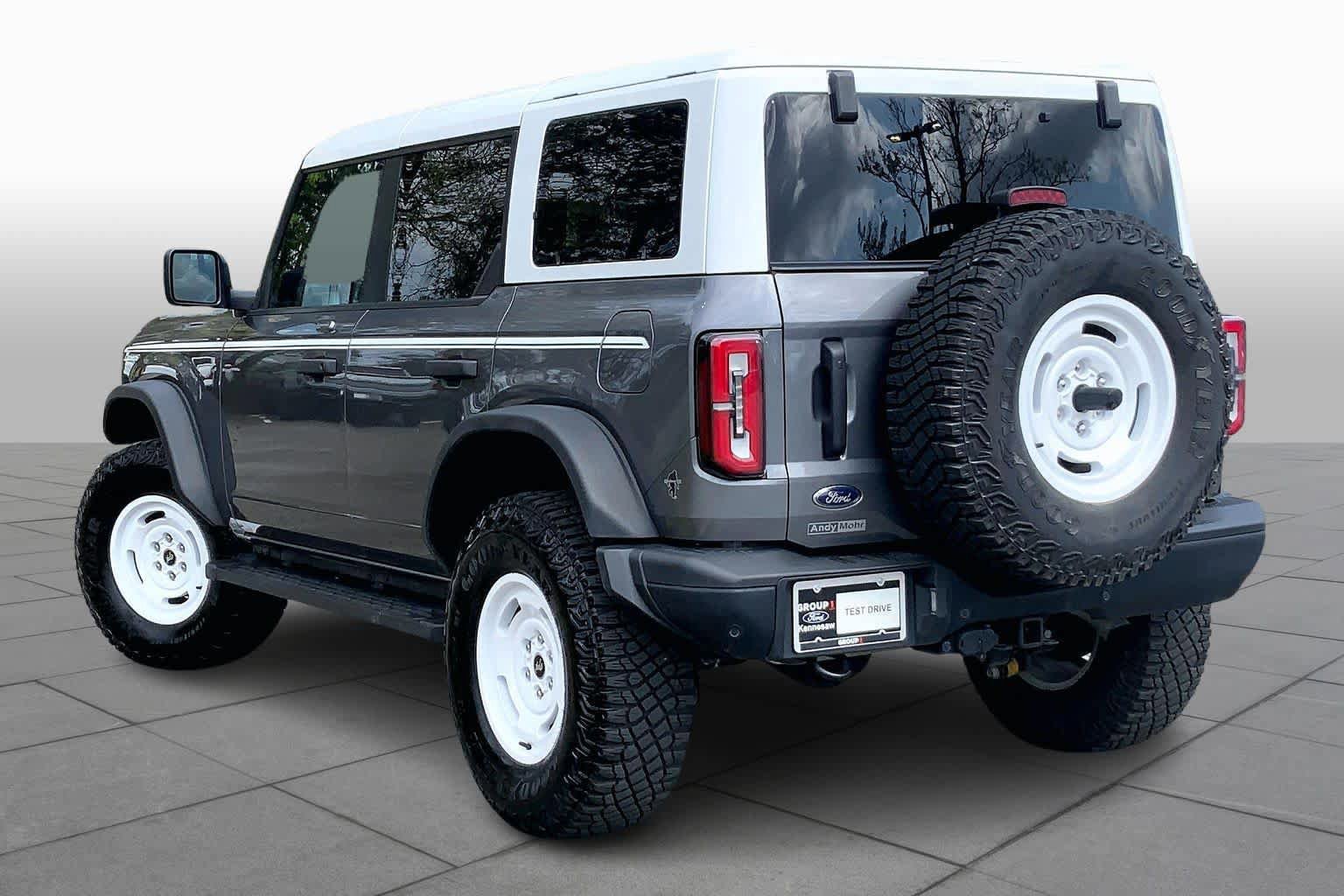 Certified 2023 Ford Bronco Heritage Edition AWD/4WD image 2