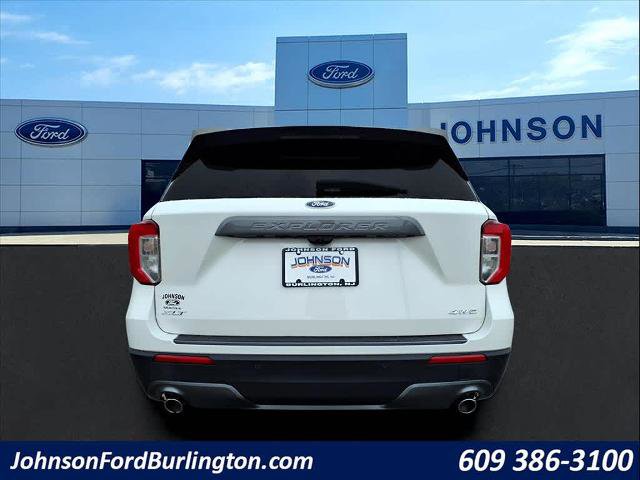 Certified 2023 Ford Explorer XLT w/ Equipment Group 202A image 6