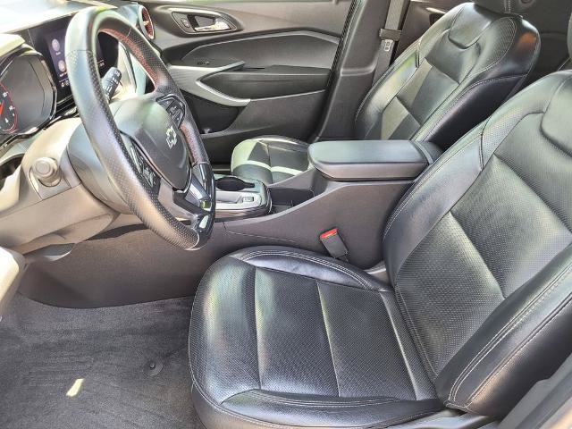 Used 2024 Chevrolet Trax RS w/ Sunroof Package FWD image 16