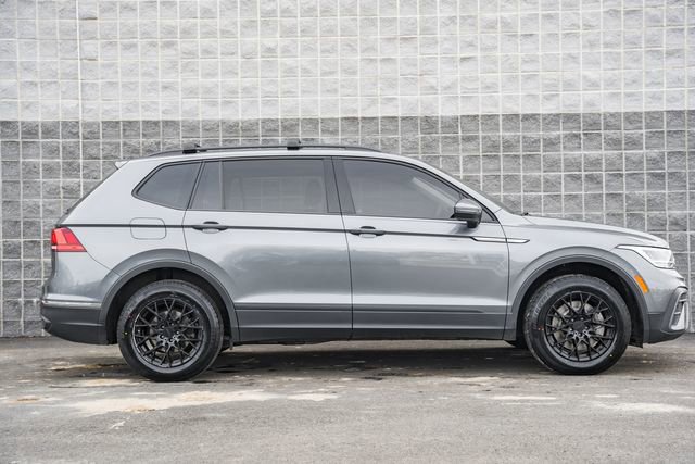 Used 2023 Volkswagen Tiguan S image 3