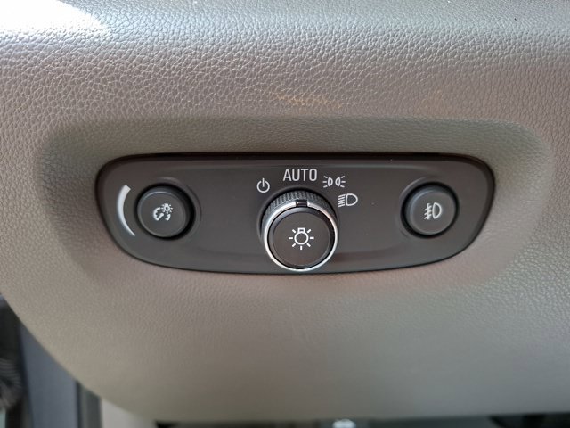 Used 2020 Chevrolet Traverse Premier FWD image 18