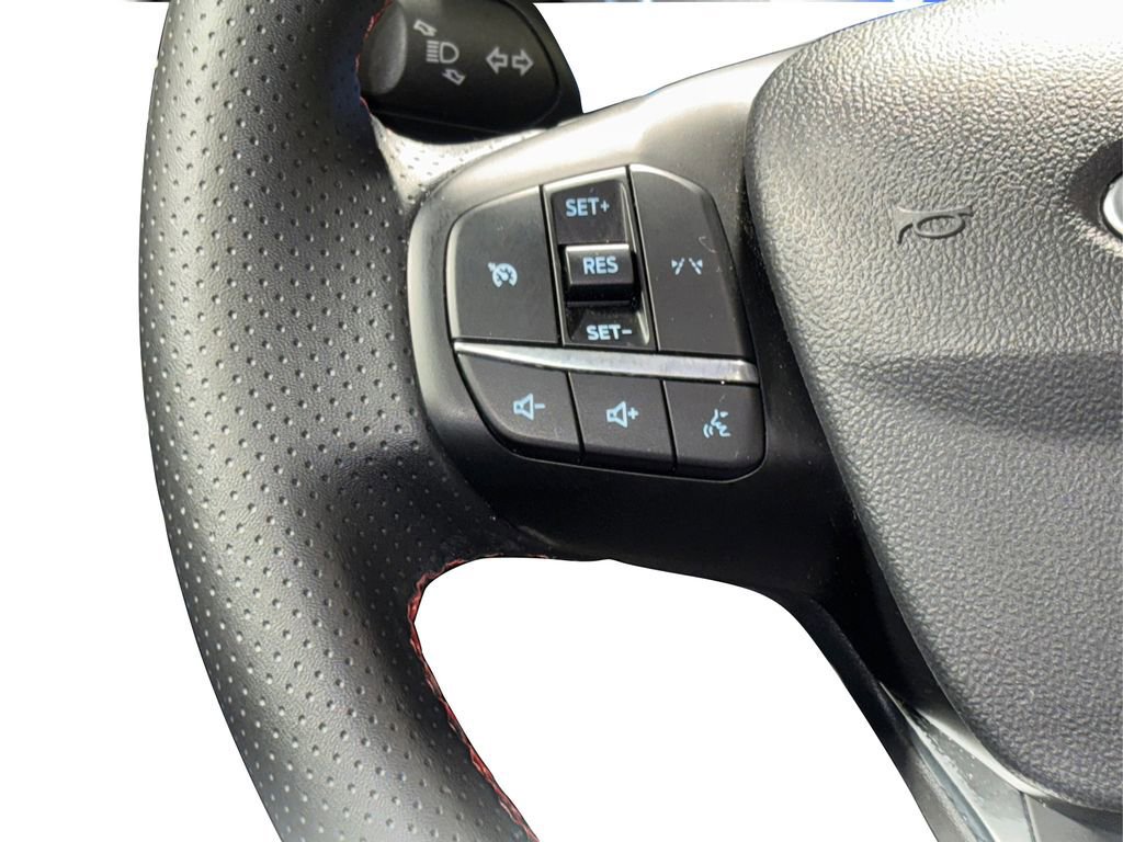 Certified 2025 Ford Escape ST-Line image 32